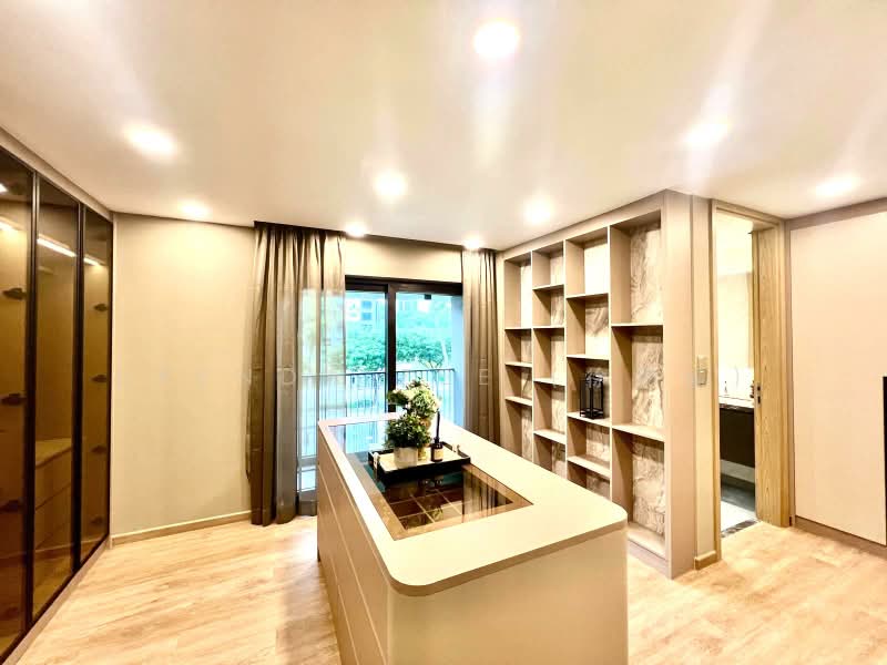 Thomson/Novena ✧ Brand New Terrace Houses ✧ City-Fringe Lifestyle, Thomson Road, Moulmein Road, Shrewsbury Road, 5 Bedrooms, 6,062 sqft, Terraced House For Sale, by Brenda Zee (徐黎倫), 500187013 - Master Bedroom - PropertyGuru.com.sg