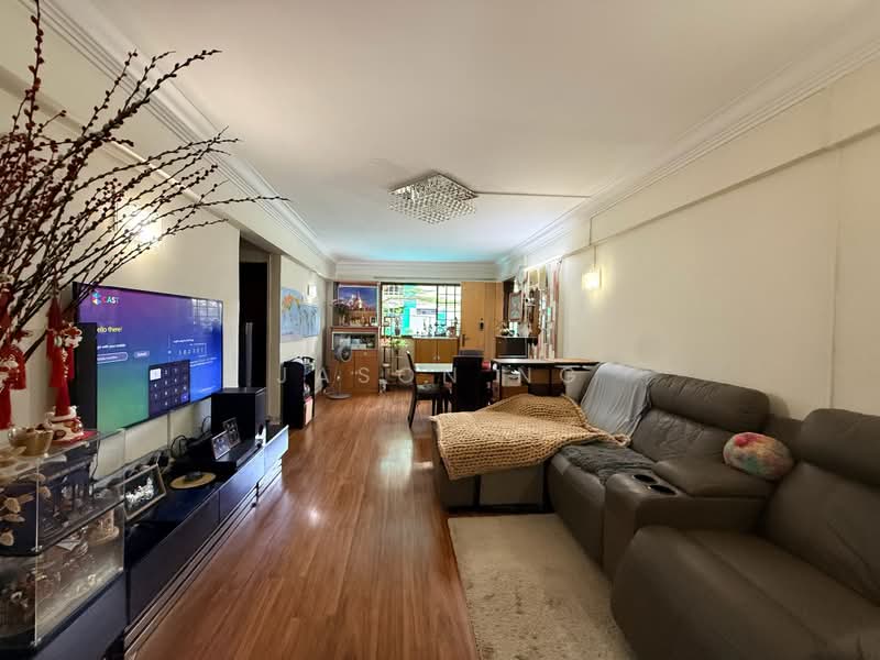334 Clementi Avenue 2, 334 Clementi Avenue 2, 3 Bedrooms, 990 sqft, HDB Flat For Sale, by Jason Ng, 500187014 - Living Room - PropertyGuru.com.sg