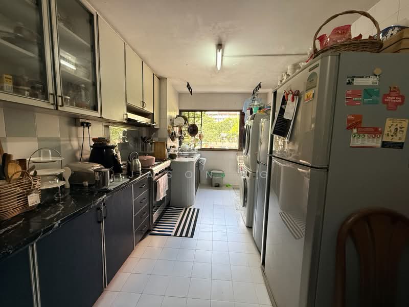 334 Clementi Avenue 2, 334 Clementi Avenue 2, 3 Bedrooms, 990 sqft, HDB Flat For Sale, by Jason Ng, 500187014 - Kitchen - PropertyGuru.com.sg