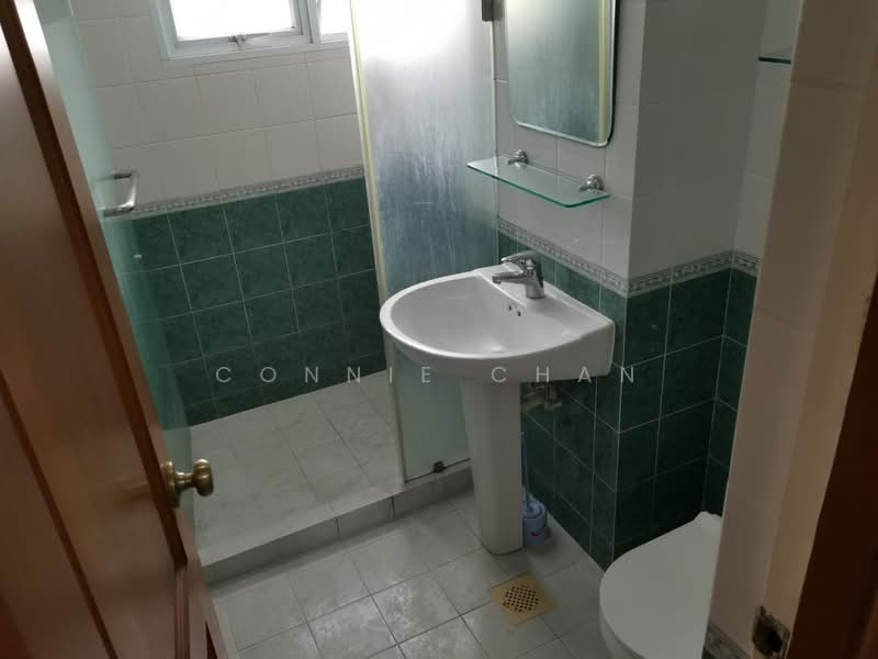 Braddell View, 10A Braddell Hill, 5 Bedrooms, 1,701 sqft, Condominium For Rent, by Connie Chan, 500187031 - Bathroom - PropertyGuru.com.sg
