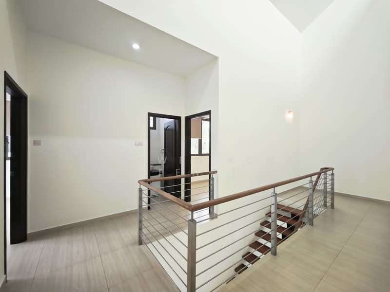 Jalan Gendang / Bright Hill MRT/ Faber Garden Estate/ Upper Thomson, Jalan Gendang, 4 Bedrooms, 2,600 sqft, Semi-Detached House For Rent, by Fengwen Kong (Feng), 500187041 - High Ceiling Foyer Area - 2nd floor - PropertyGuru.com.sg