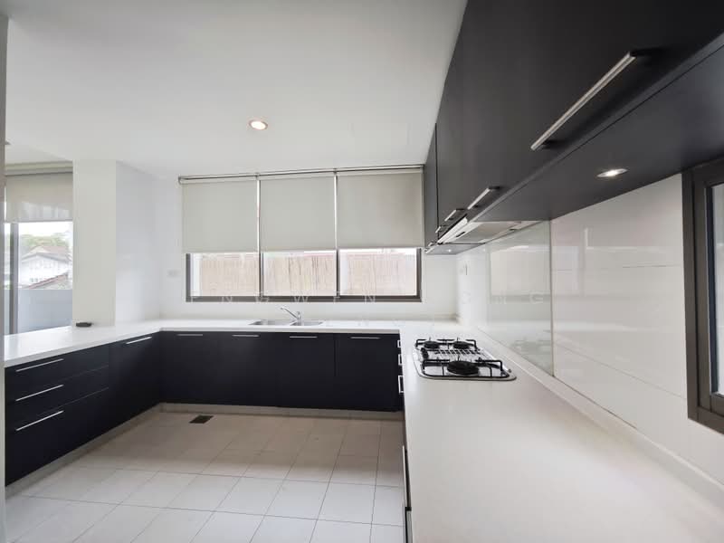 Jalan Gendang / Bright Hill MRT/ Faber Garden Estate/ Upper Thomson, Jalan Gendang, 4 Bedrooms, 2,600 sqft, Semi-Detached House For Rent, by Fengwen Kong (Feng), 500187041 - Kitchen - PropertyGuru.com.sg