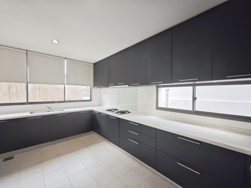 Jalan Gendang / Bright Hill MRT/ Faber Garden Estate/ Upper Thomson, Jalan Gendang, 4 Bedrooms, 2,600 sqft, Semi-Detached House For Rent, by Fengwen Kong (Feng), 500187041 - Kitchen - PropertyGuru.com.sg