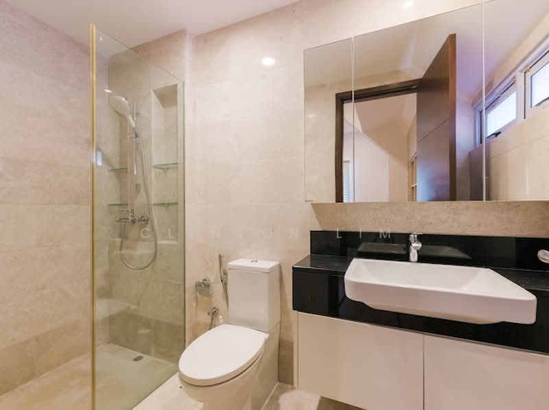 Goodman/Wilkinson/Broadrick/Wareham/Poole Road, , 5 Bedrooms, 4,500 sqft, Semi-Detached House For Rent, by Clinton Lim, 500187045 - Bathroom - PropertyGuru.com.sg