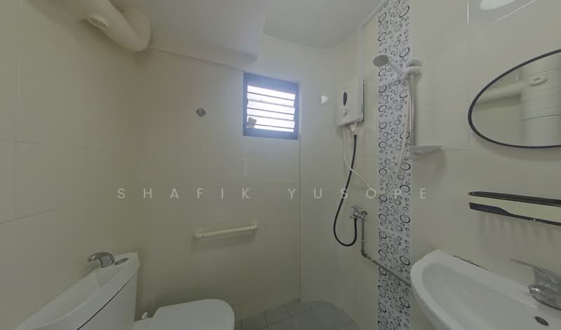 110 Hougang Avenue 1, 110 Hougang Avenue 1, 1 Bedroom, 721 sqft, HDB Flat For Rent, by Shafik Yusope, 500187046 - Bathroom - PropertyGuru.com.sg