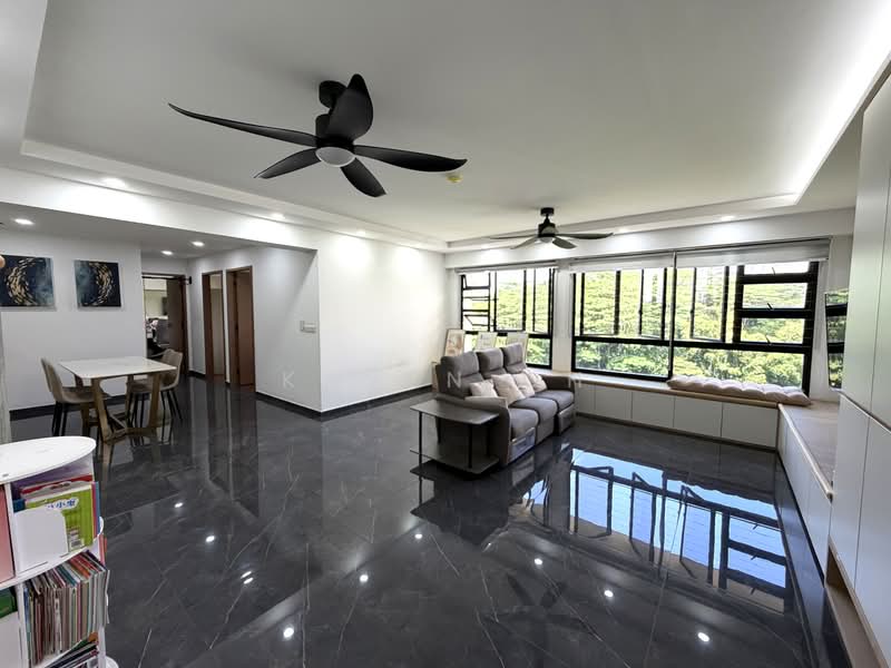 467B Bukit Batok West Avenue 9, 467B Bukit Batok West Avenue 9, 3 Bedrooms, 1,216 sqft, HDB Flat For Sale, by Kaven Oh, 500187050 - Living Room - PropertyGuru.com.sg