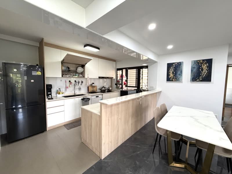 467B Bukit Batok West Avenue 9, 467B Bukit Batok West Avenue 9, 3 Bedrooms, 1,216 sqft, HDB Flat For Sale, by Kaven Oh, 500187050 - Kitchen - PropertyGuru.com.sg