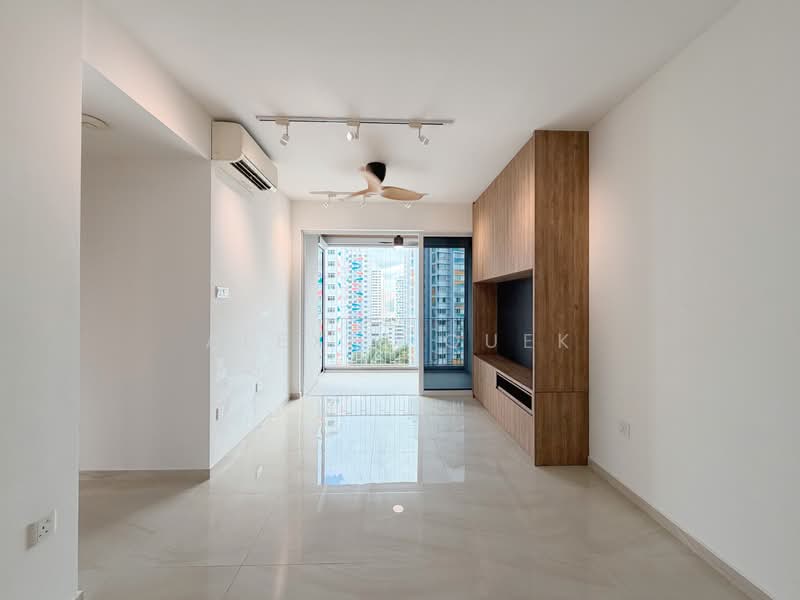 High Park Residences, 31 Fernvale Road, 3 Bedrooms, 872 sqft, Condominium For Sale, by Alexis Quek, 500187054 - Living Room - PropertyGuru.com.sg