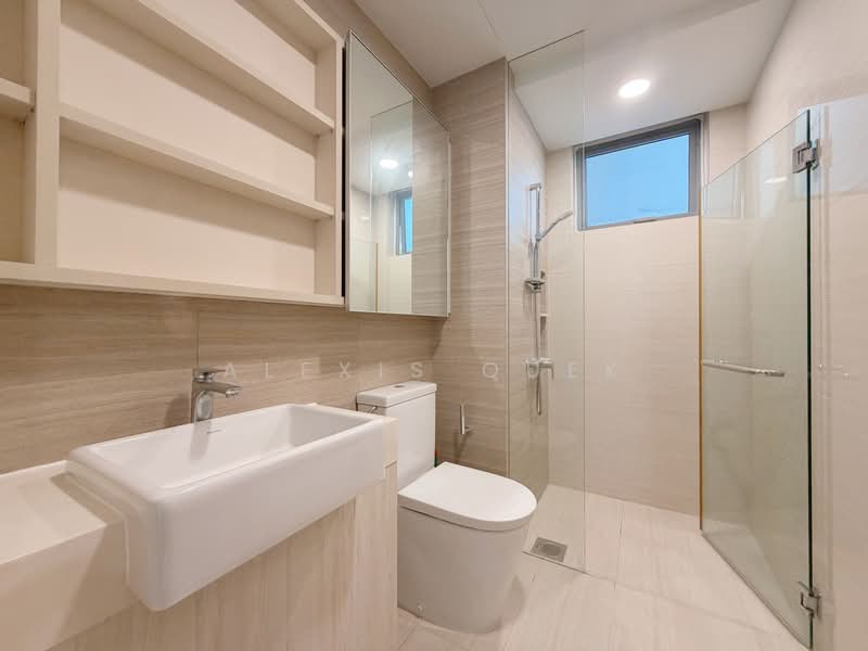 High Park Residences, 31 Fernvale Road, 3 Bedrooms, 872 sqft, Condominium For Sale, by Alexis Quek, 500187054 - Bathroom - PropertyGuru.com.sg