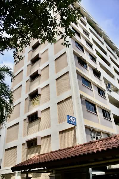 202 Ang Mo Kio Avenue 3, 202 Ang Mo Kio Avenue 3, 3 Bedrooms, 990 sqft, HDB Flat For Sale, by Jeslyn Lim 林瑞香, 500187062 - Exterior - PropertyGuru.com.sg