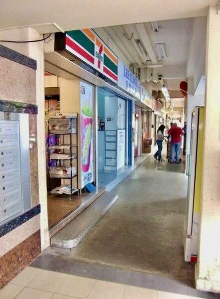 202 Ang Mo Kio Avenue 3, 202 Ang Mo Kio Avenue 3, 3 Bedrooms, 990 sqft, HDB Flat For Sale, by Jeslyn Lim 林瑞香, 500187062 - Corridor - PropertyGuru.com.sg