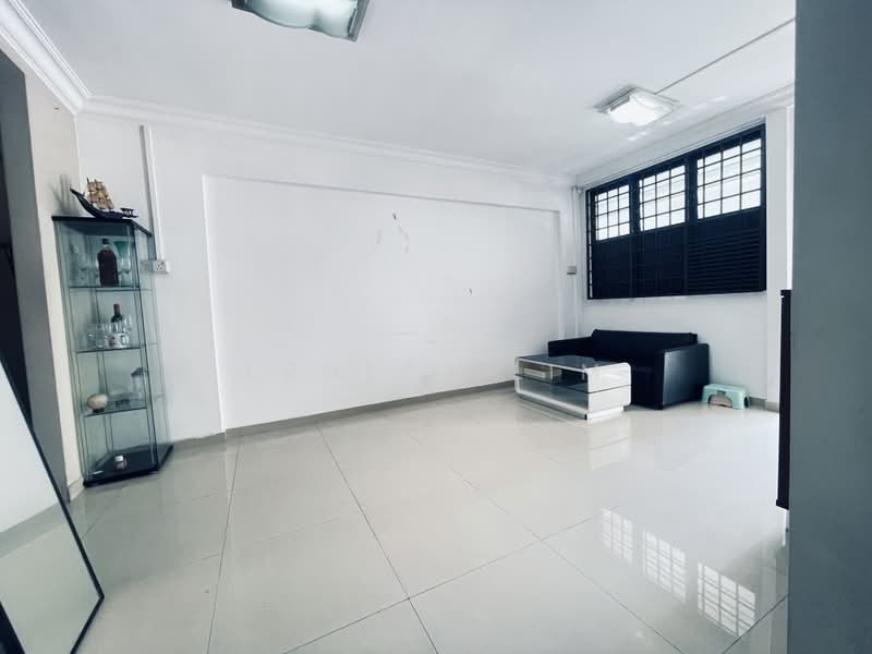 146 Potong Pasir Avenue 1, 146 Potong Pasir Avenue 1, 2 Bedrooms, 688 sqft, HDB Flat For Sale, by Ernest Lim, 500187063 - Living Room - PropertyGuru.com.sg