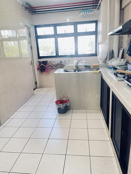 146 Potong Pasir Avenue 1, 146 Potong Pasir Avenue 1, 2 Bedrooms, 688 sqft, HDB Flat For Sale, by Ernest Lim, 500187063 - Kitchen - PropertyGuru.com.sg