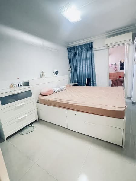 146 Potong Pasir Avenue 1, 146 Potong Pasir Avenue 1, 2 Bedrooms, 688 sqft, HDB Flat For Sale, by Ernest Lim, 500187063 - Bedroom - PropertyGuru.com.sg