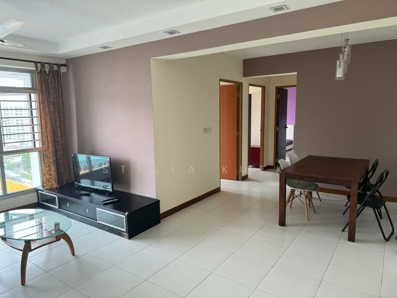 450 Yishun Ring Road, 450 Yishun Ring Road, Room Rental, 220 sqft, HDB Flat For Rent, by Stella Kuek, 500187067 - Living Room - PropertyGuru.com.sg