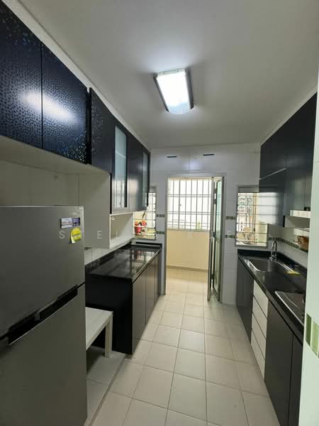 450 Yishun Ring Road, 450 Yishun Ring Road, Room Rental, 220 sqft, HDB Flat For Rent, by Stella Kuek, 500187067 - Kitchen - PropertyGuru.com.sg