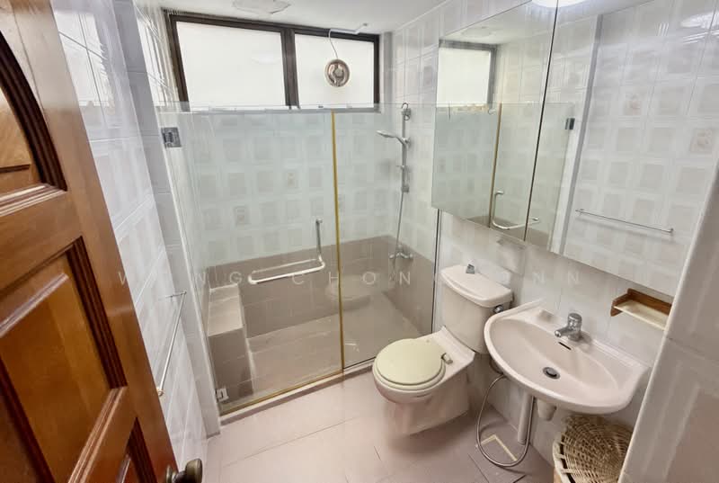 Cashew Park Condo, 50 Cashew Road, 2 Bedrooms, 893 sqft, Condominium For Sale, by Wong Chong Onn, 500187071 - Bathroom - PropertyGuru.com.sg