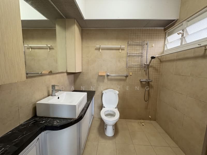 80B Telok Blangah Street 31, 80B Telok Blangah Street 31, 2 Bedrooms, 721 sqft, HDB Flat For Sale, by Joanne Zeng, 500187084 - Bathroom - PropertyGuru.com.sg