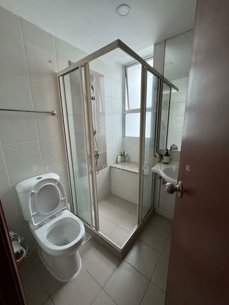 Baywater, 810 Bedok Reservoir Road, 4 Bedrooms, 2,788 sqft, Condominium For Sale, by Richard Quek, 500187087 - Bathroom - PropertyGuru.com.sg