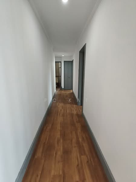 Springdale Condo, 53 Hindhede Walk, 3 Bedrooms, 1,130 sqft, Condominium For Rent, by PC Kat, 500187088 - Corridor - PropertyGuru.com.sg