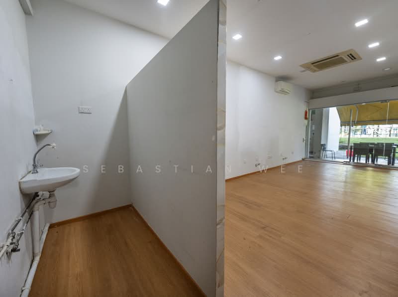 104 Jurong East Street 13, , 380 sqft, Shop / Shophouse For Rent, by Sebastian Wee, 500187095 - Interior - CommercialGuru.com.sg
