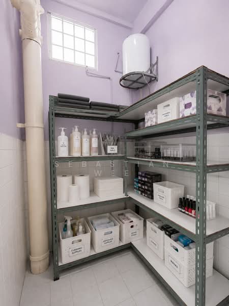 104 Jurong East Street 13, , 380 sqft, Shop / Shophouse For Rent, by Sebastian Wee, 500187095 - Personal Storeroom - CommercialGuru.com.sg
