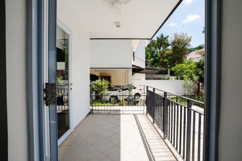 NS Facing! Next to Park! Modern Rustic 2.5 Storey Semi Detached in Hillview Estate, Chu Yen St / Jln Dermawan / Jln Remaja, 5 Bedrooms, 3,200 sqft, Semi-Detached House For Sale, by Mak Hui Lyn, 500187100 - Balcony - PropertyGuru.com.sg