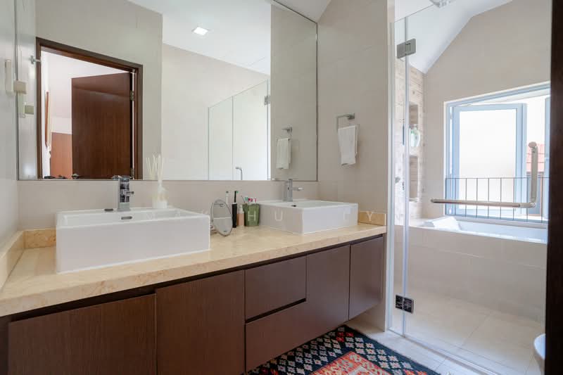 NS Facing! Next to Park! Modern Rustic 2.5 Storey Semi Detached in Hillview Estate, Chu Yen St / Jln Dermawan / Jln Remaja, 5 Bedrooms, 3,200 sqft, Semi-Detached House For Sale, by Mak Hui Lyn, 500187100 - Bathroom - PropertyGuru.com.sg