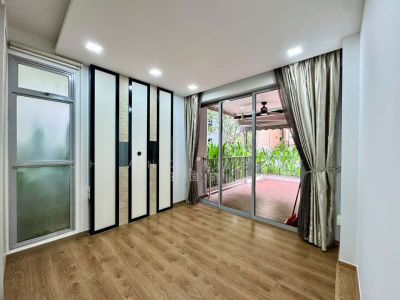 Prive, 35 Punggol Field, 3 Bedrooms, 1,604 sqft, Executive Condominium For Sale, by Chuang Kuo Wei 庄国玮, 500187149 - Master Bedroom - PropertyGuru.com.sg