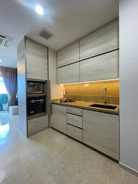 Eastwood Regency, 42 Eastwood Road, 2 Bedrooms, 1,195 sqft, Condominium For Sale, by Audra Foo, 500187152 - Kitchen - PropertyGuru.com.sg