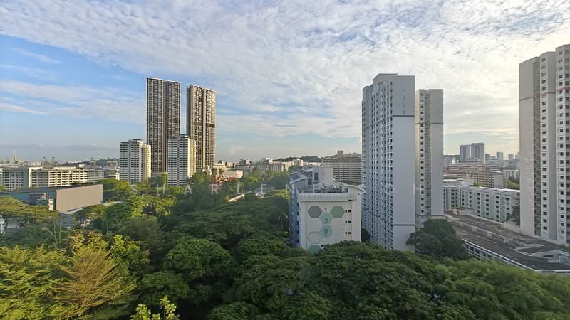 127D Kim Tian Road, 127D Kim Tian Road, 3 Bedrooms, 947 sqft, HDB Flat For Sale, by Sharlene Soh, 500187179 - Exterior - PropertyGuru.com.sg