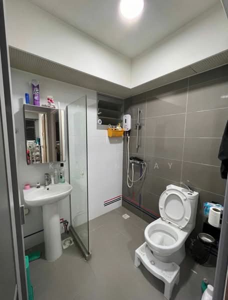 353B Anchorvale Lane, 353B Anchorvale Lane, 2 Bedrooms, 732 sqft, HDB Flat For Sale, by Kelvin Tay, 500187181 - Bathroom - PropertyGuru.com.sg