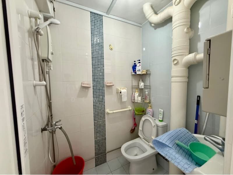 111 Mcnair Road, 111 Mcnair Road, 3 Bedrooms, 904 sqft, HDB Flat For Sale, by Devin Lee, 500187182 - PropertyGuru.com.sg