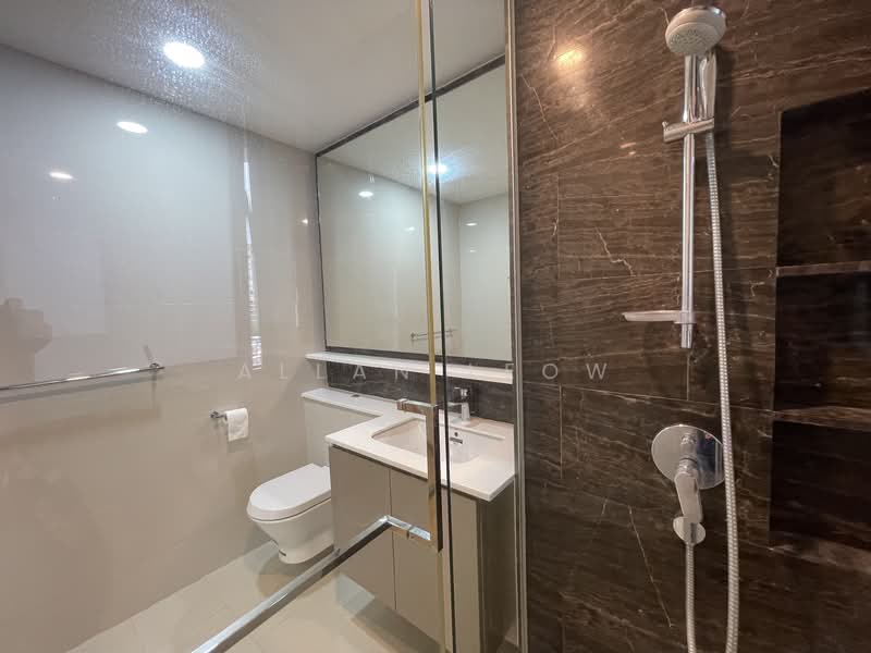 Bartley Ridge, 30 Mount Vernon Road, 2 Bedrooms, 721 sqft, Condominium For Rent, by Allan Leow, 500187189 - Bathroom - PropertyGuru.com.sg