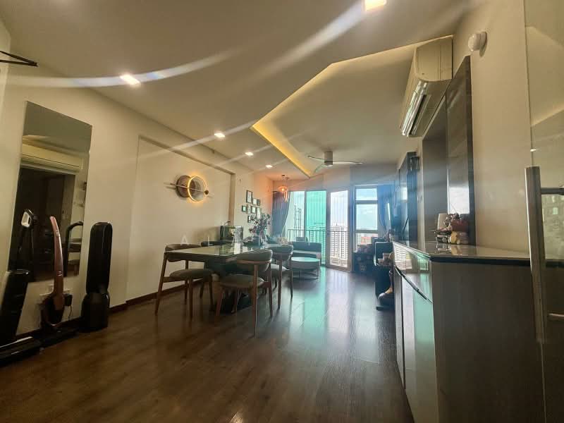175B Corporation Tiara, 175B Yung Kuang Road, 3 Bedrooms, 1,033 sqft, HDB Flat For Sale, by Alan Tan, 500187212 - Living Room - PropertyGuru.com.sg