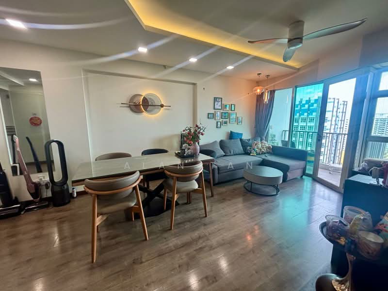 175B Corporation Tiara, 175B Yung Kuang Road, 3 Bedrooms, 1,033 sqft, HDB Flat For Sale, by Alan Tan, 500187212 - Living Room - PropertyGuru.com.sg