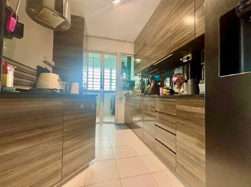 175B Corporation Tiara, 175B Yung Kuang Road, 3 Bedrooms, 1,033 sqft, HDB Flat For Sale, by Alan Tan, 500187212 - Kitchen - PropertyGuru.com.sg
