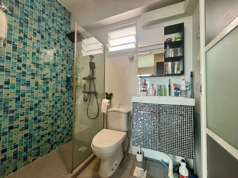 175B Corporation Tiara, 175B Yung Kuang Road, 3 Bedrooms, 1,033 sqft, HDB Flat For Sale, by Alan Tan, 500187212 - Bathroom - PropertyGuru.com.sg