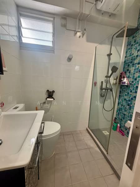 175B Corporation Tiara, 175B Yung Kuang Road, 3 Bedrooms, 1,033 sqft, HDB Flat For Sale, by Alan Tan, 500187212 - Bathroom - PropertyGuru.com.sg
