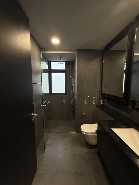 Park Colonial, 10 Woodleigh Lane, 2 Bedrooms, 570 sqft, Condominium For Rent, by Jia Yi Lee, 500187223 - Bathroom - PropertyGuru.com.sg