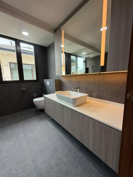 fernhill road, , 7 Bedrooms, 9,500 sqft, Semi-Detached House For Sale, by Ong Kong Joo, 500187226 - Bathroom - PropertyGuru.com.sg