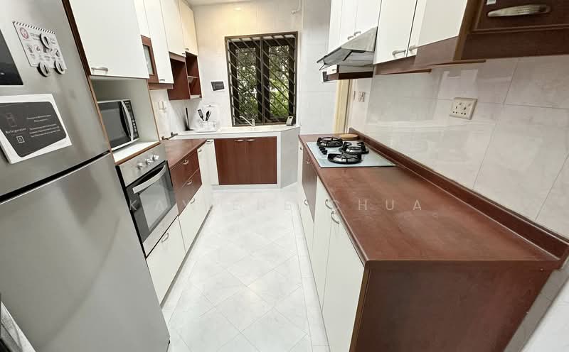 Oxley Garden, 5 Oxley Rise, Room Rental, 100 sqft, Apartment For Rent, by Kaylene Chua, 500187231 - Kitchen - PropertyGuru.com.sg