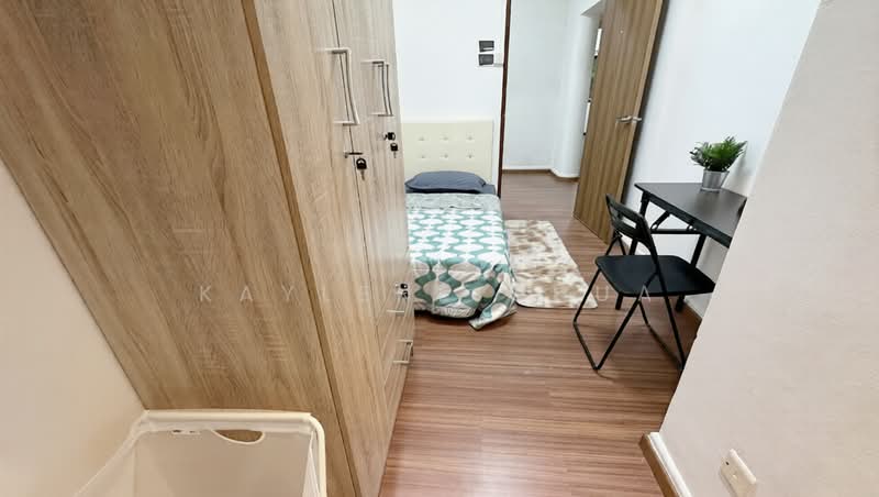 Oxley Garden, 5 Oxley Rise, Room Rental, 100 sqft, Apartment For Rent, by Kaylene Chua, 500187231 - Bedroom - PropertyGuru.com.sg