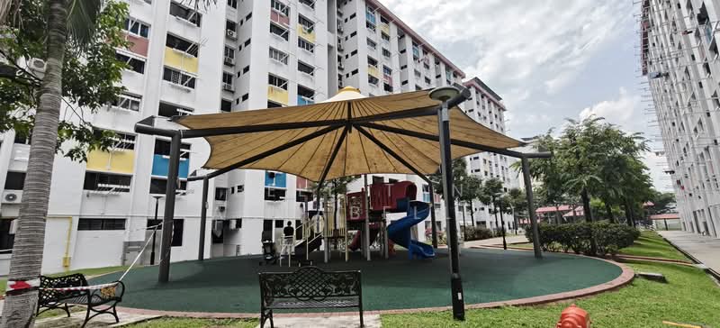 124 Bedok North Road | High‑Floor NO Extension Surrounded by Coffee Shops, 124 Bedok North Road, 2 Bedrooms, 721 sqft, HDB Flat For Sale, by Bell Tan (Annabella), 500187234 - Exterior - PropertyGuru.com.sg