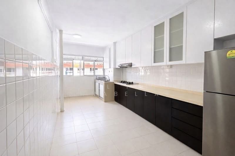 124 Bedok North Road | High‑Floor Living Surrounded by Coffee Shops, 124 Bedok North Road, 2 Bedrooms, 721 sqft, HDB Flat For Sale, by Bell Tan (Annabella), 500187234 - Kitchen - PropertyGuru.com.sg