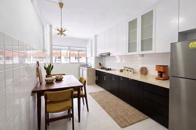 124 Bedok North Road | High‑Floor Living Surrounded by Coffee Shops, 124 Bedok North Road, 2 Bedrooms, 721 sqft, HDB Flat For Sale, by Bell Tan (Annabella), 500187234 - Kitchen - PropertyGuru.com.sg
