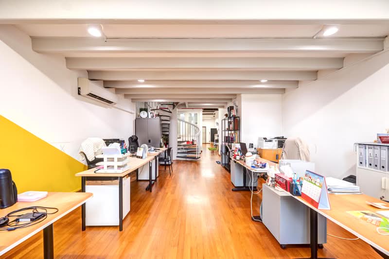 CHARMING SHOPHOUSE @ NEIL ROAD - TANJONG PAGAR (D02), Neil Road | Tanjong Pagar | Craig | Keong Siak, 1,748 sqft, Shop / Shophouse For Rent, by Xavier Aw (欧伟廷), 500187240 - Interior - CommercialGuru.com.sg