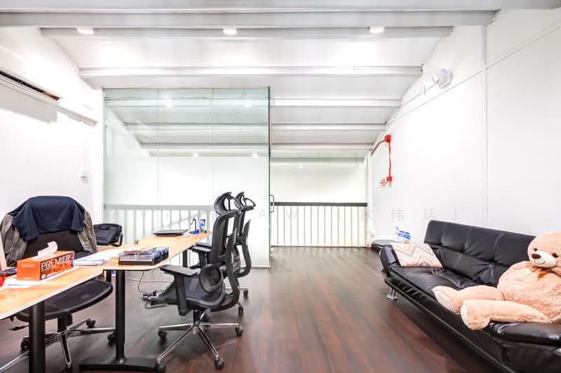 CHARMING SHOPHOUSE @ NEIL ROAD - TANJONG PAGAR (D02), Neil Road | Tanjong Pagar | Craig | Keong Siak, 1,748 sqft, Shop / Shophouse For Rent, by Xavier Aw (欧伟廷), 500187240 - Interior - CommercialGuru.com.sg