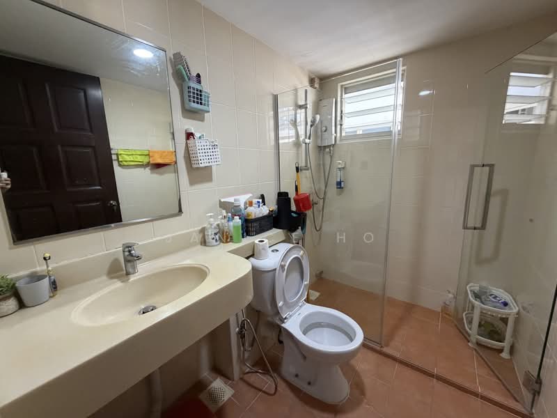 269C Compassvale Link, 269C Compassvale Link, 3 Bedrooms, 1,195 sqft, HDB Flat For Rent, by Janice Ho, 500187247 - Bathroom - PropertyGuru.com.sg