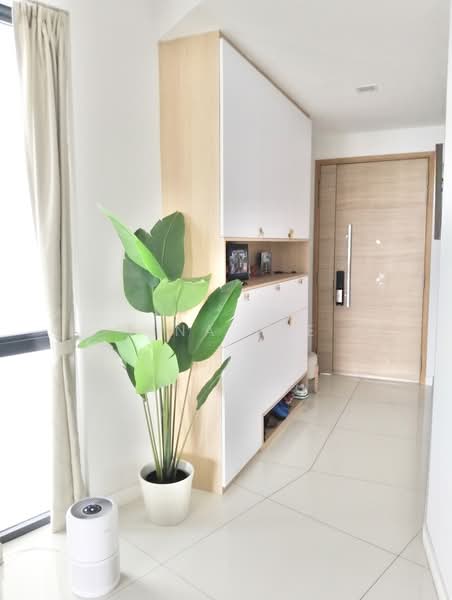 d'Leedon (Former Farrer Court), 9 Leedon Heights, 2 Bedrooms, 1,076 sqft, Condominium For Sale, by Tina Lee, 500187256 - Entrance - PropertyGuru.com.sg